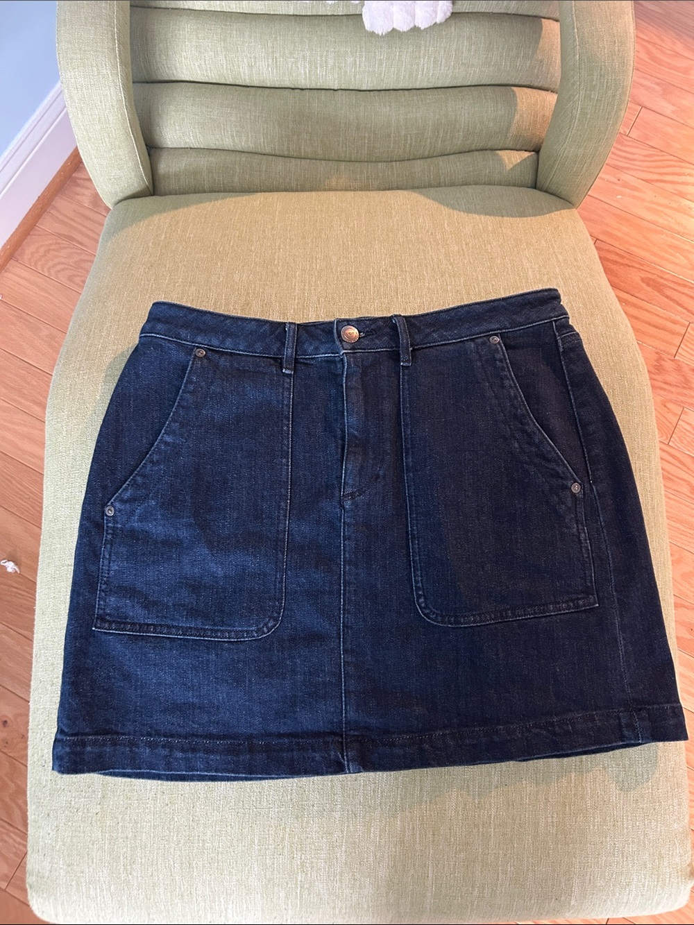 LOFT indigo denim skirt with pockets